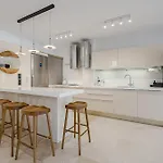 ヴィラ Sabina - 6 Bedroom House アデヘ