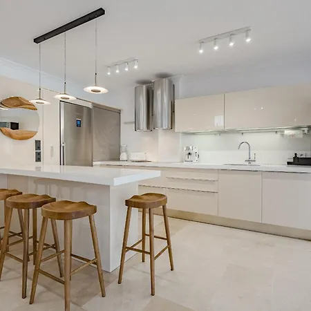 וילה Sabina - 6 Bedroom House אדחה