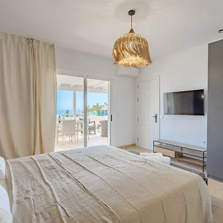 Sabina - 6 Bedroom House فيلة أذيخي