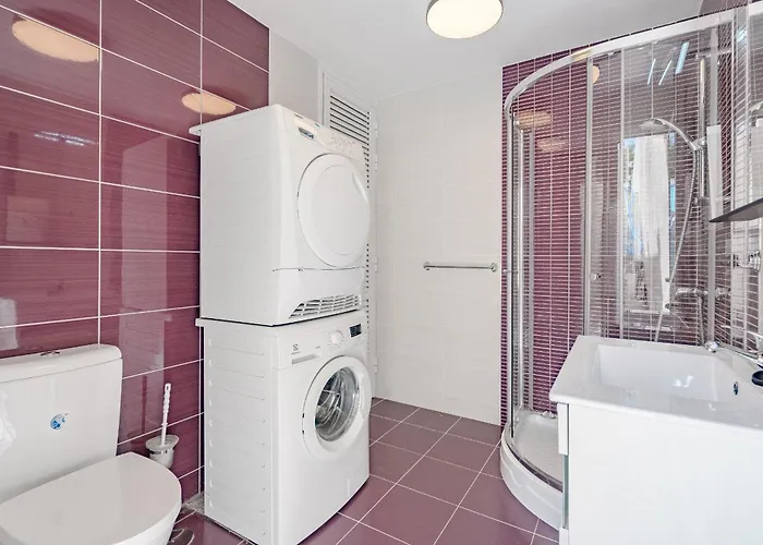 Sabina - 6 Bedroom House וילה